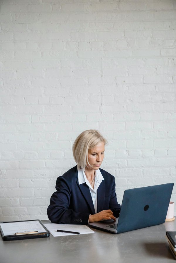 Expert-comptable à Marseille : services fournis et avantages d'intervention